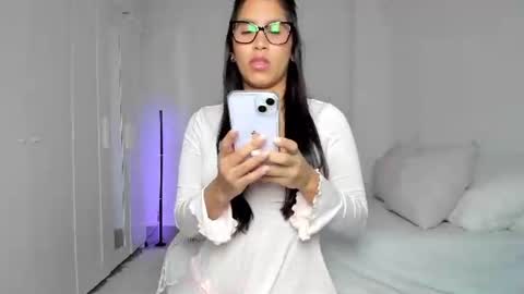 Snapshot of maragirl chatting on 06.30.26 Mara online show from 06.30.26