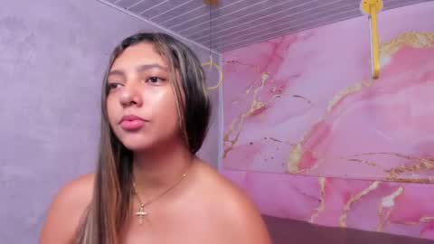 Snapshot of maraluna_ chatting on 04.26.26 Maraluna online show from 04.26.26
