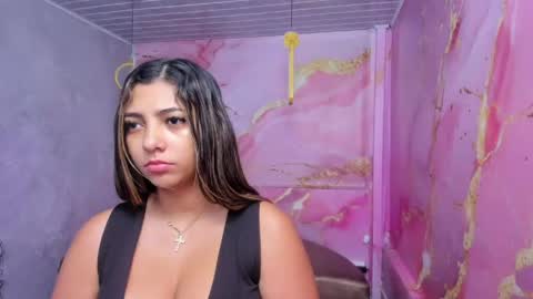 Snapshot of maraluna_ chatting on 05.15.26 Maraluna online show from 05.15.26