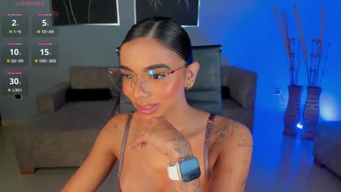 Snapshot of mararicci chatting on 01.06.25 MARA online show from 01.06.25