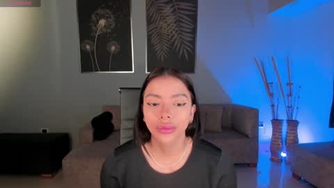 Snapshot of mararicci chatting on 01.08.25 MARA online show from 01.08.25