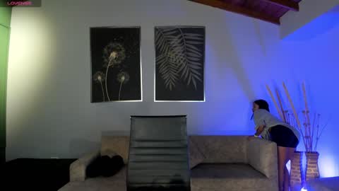 Snapshot of mararicci chatting on 01.09.25 MARA online show from 01.09.25