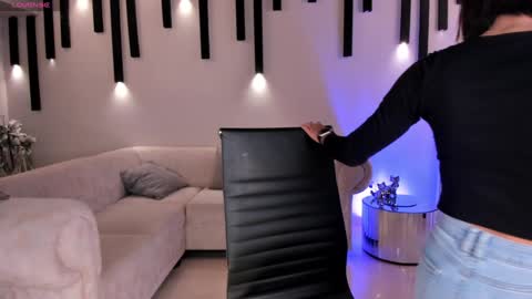 Snapshot of mararicci chatting on 01.25.25 MARA online show from 01.25.25