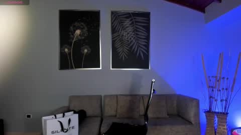 Snapshot of mararicci chatting on 03.04.25 MARA online show from 03.04.25