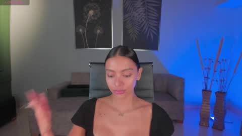 Snapshot of mararicci chatting on 03.07.25 MARA online show from 03.07.25