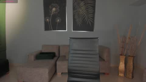 Snapshot of mararicci chatting on 03.07.25 MARA online show from 03.07.25