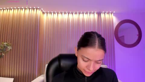 Snapshot of mararicci chatting on 09.14.25 MARA online show from 09.14.25