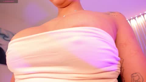 Snapshot of mararicci chatting on 09.18.25 MARA online show from 09.18.25