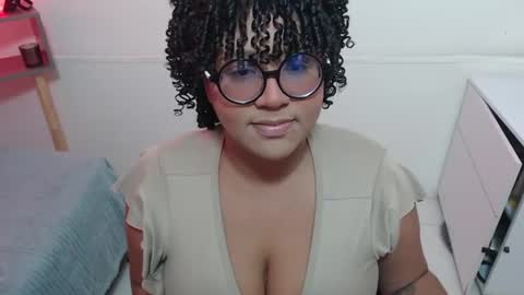Snapshot of marasilk chatting on 07.04.26 Mara Silk online show from 07.04.26