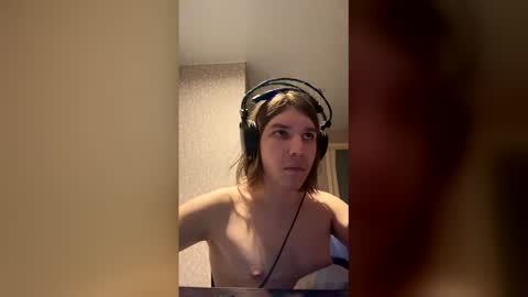 Snapshot of maratraher chatting on 02.14.26 maratraher online show from 02.14.26