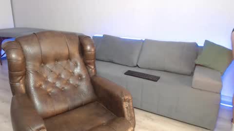 Snapshot of marc105100 chatting on 12.04.25 alex marvelxx online show from 12.04.25