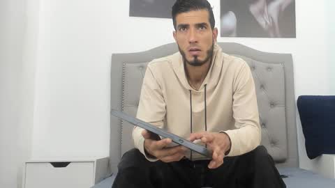 Snapshot of marc_ruffalo chatting on 02.16.26 Marc Ruffalo online show from 02.16.26