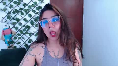 Snapshot of marce_bunny chatting on 04.30.26 Marcela online show from 04.30.26