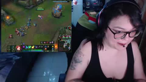 Snapshot of marcela2101 chatting on 12.16.24 marcela2101 online show from 12.16.24