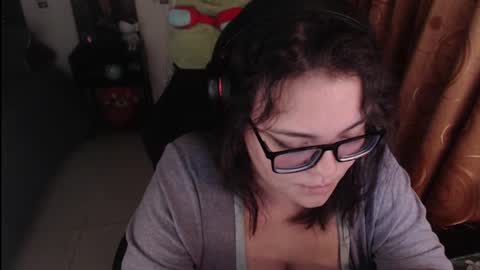 Snapshot of marcela2101 chatting on 02.14.25 marcela2101 online show from 02.14.25