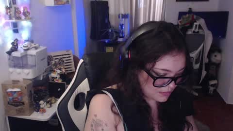 Snapshot of marcela2101s chatting on 05.19.26 marcela2101s online show from 05.19.26