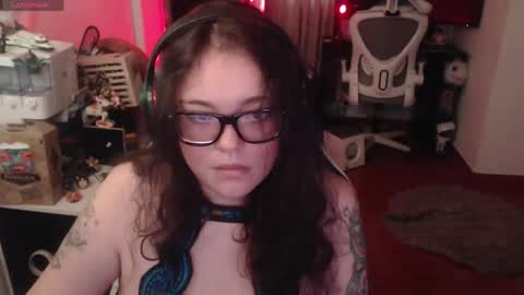 Snapshot of marcela2101s chatting on 05.25.26 marcela2101s online show from 05.25.26