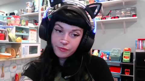 Snapshot of marcelinealtaria chatting on 02.15.25 MarcelineAltaria online show from 02.15.25