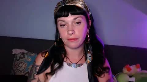 Snapshot of marcelinealtaria chatting on 09.16.25 MarcelineAltaria online show from 09.16.25