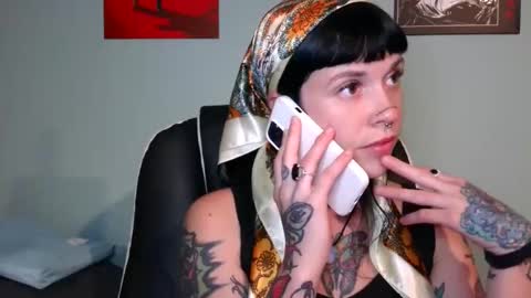 Snapshot of marcelinealtaria chatting on 10.19.25 MarcelineAltaria online show from 10.19.25