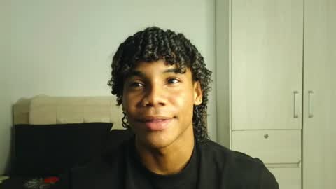 Snapshot of marcelo_dosantos77 chatting on 06.14.26 MARCELO online show from 06.14.26