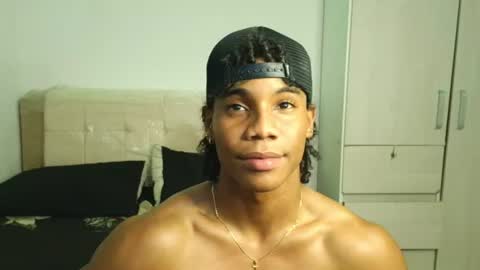 Snapshot of marcelo_dosantos77 chatting on 06.16.26 MARCELO online show from 06.16.26
