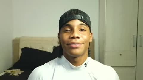 Snapshot of marcelo_dosantos77 chatting on 06.17.26 MARCELO online show from 06.17.26