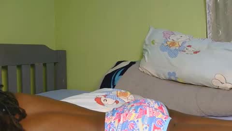 Snapshot of marclyne_cy chatting on 11.20.25 marclyne_cy online show from 11.20.25