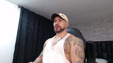 Snapshot of marco_donaruma chatting on 01.16.25 marco donaruma online show from 01.16.25