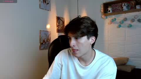 Snapshot of marcoviolet chatting on 06.16.26 marcoviolet online show from 06.16.26