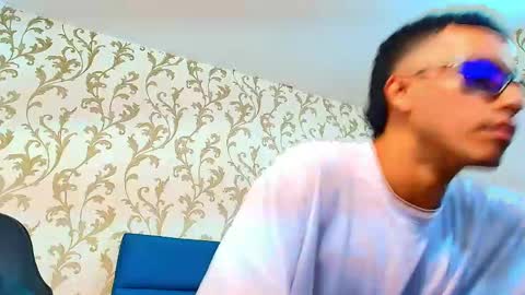 Snapshot of marcus_jeron chatting on 04.26.26 marcus_jeron online show from 04.26.26