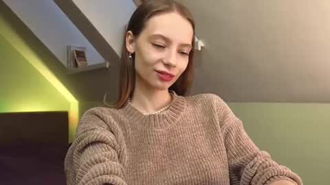Snapshot of margareata chatting on 11.21.25 - Alisa online show from 11.21.25