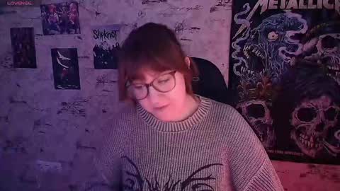 Snapshot of margaret_red chatting on 04.25.26 Margaret online show from 04.25.26