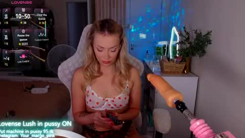 Snapshot of margohotty chatting on 06.09.26 Margo for you online show from 06.09.26