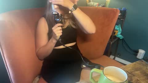 Elle online show from 11.06.25