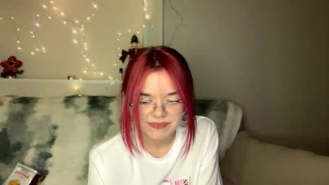 Snapshot of margueritecarrauza chatting on 02.12.26 Lina online show from 02.12.26