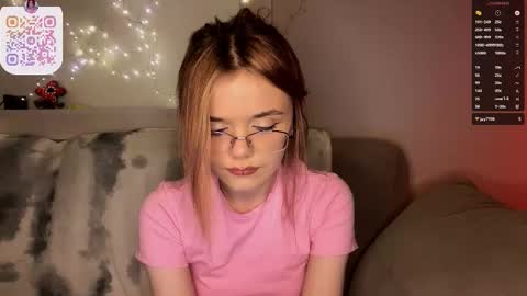 Snapshot of margueritecarrauza chatting on 03.03.26 Lina online show from 03.03.26