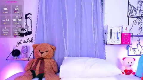 Snapshot of mari_sweett chatting on 06.18.26 Mari Sweett online show from 06.18.26