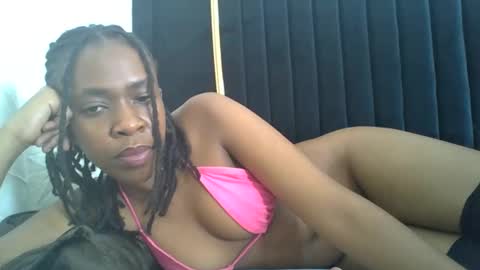 Snapshot of maria_dally chatting on 12.17.24 maria_dally online show from 12.17.24