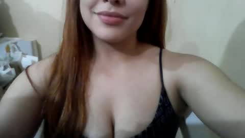 Snapshot of maria_eugenia chatting on 06.25.26 Mareu online show from 06.25.26