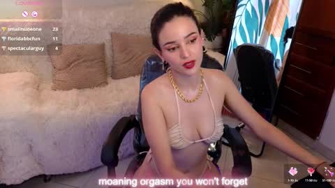 Maria Flowwer online show from 02.21.25