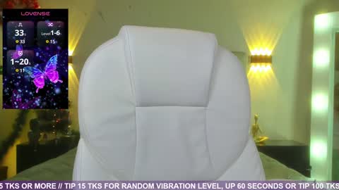 Snapshot of maria_mendoza chatting on 12.15.24 Maria  online show from 12.15.24