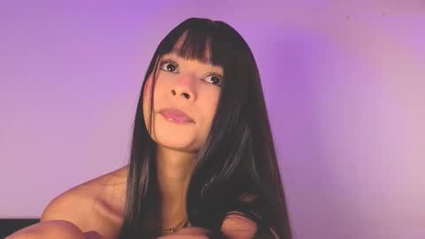 S O F I A  model independent online show from 03.23.26