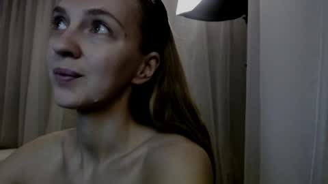Snapshot of maria_venera__ chatting on 05.28.26 Maria online show from 05.28.26