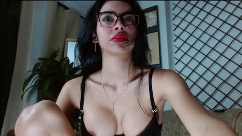 Snapshot of mariaa_antonia1 chatting on 02.08.25 mariaa_antonia1 online show from 02.08.25