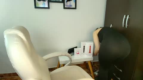 Leidy online show from 04.21.26