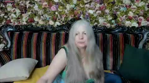 Snapshot of mariabelladonna chatting on 06.10.26 Maria online show from 06.10.26