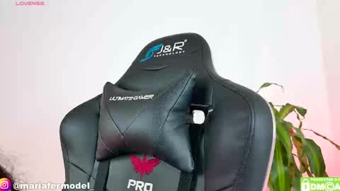 Maria Fer online show from 11.04.25