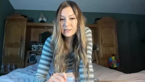 Snapshot of mariahpinkkitty chatting on 05.28.26 Pinkkitty online show from 05.28.26