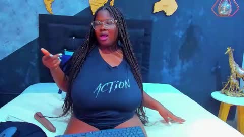 Snapshot of mariam__rossi chatting on 09.18.25 MARIAM online show from 09.18.25